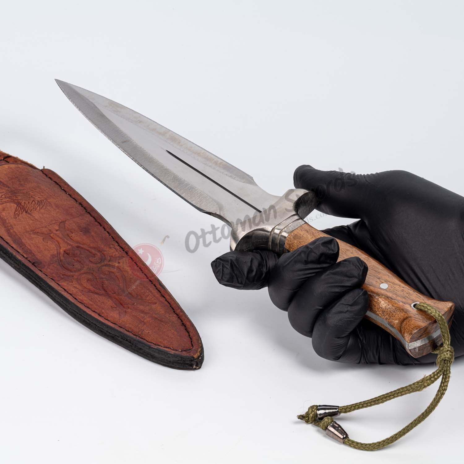 Handmade Double Edge Dagger Knife Walnut Handle Stainless Steel (5)