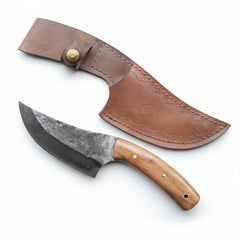 24 cm Hand Forged Carbon Steel Hunting Knife with Walnut Handle