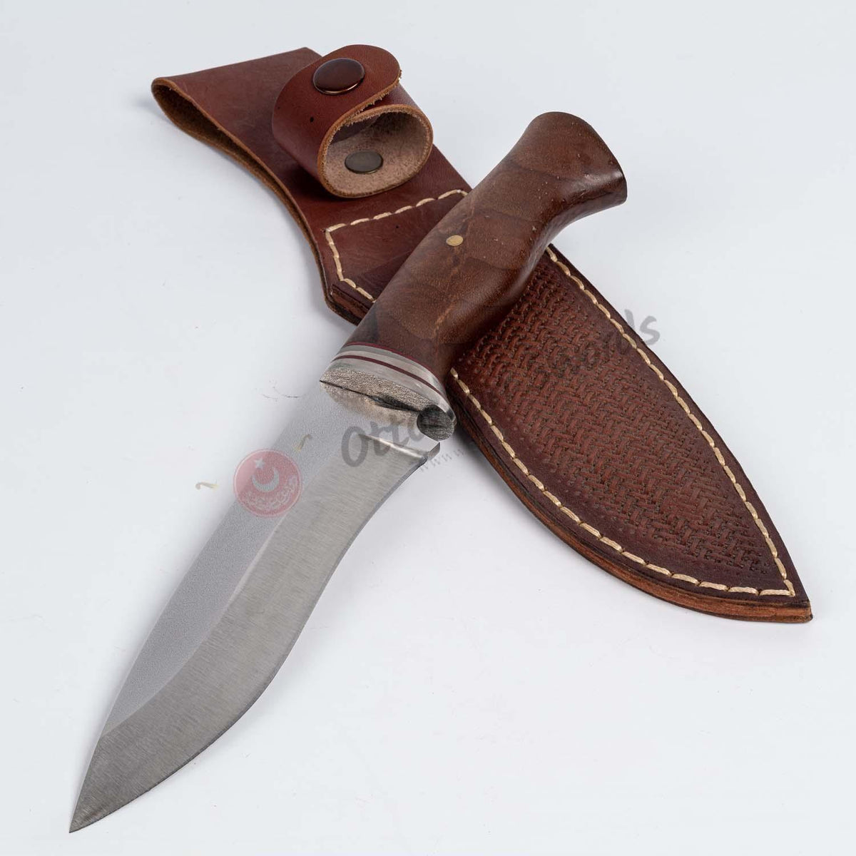 Camp And Hunter Knife (1)