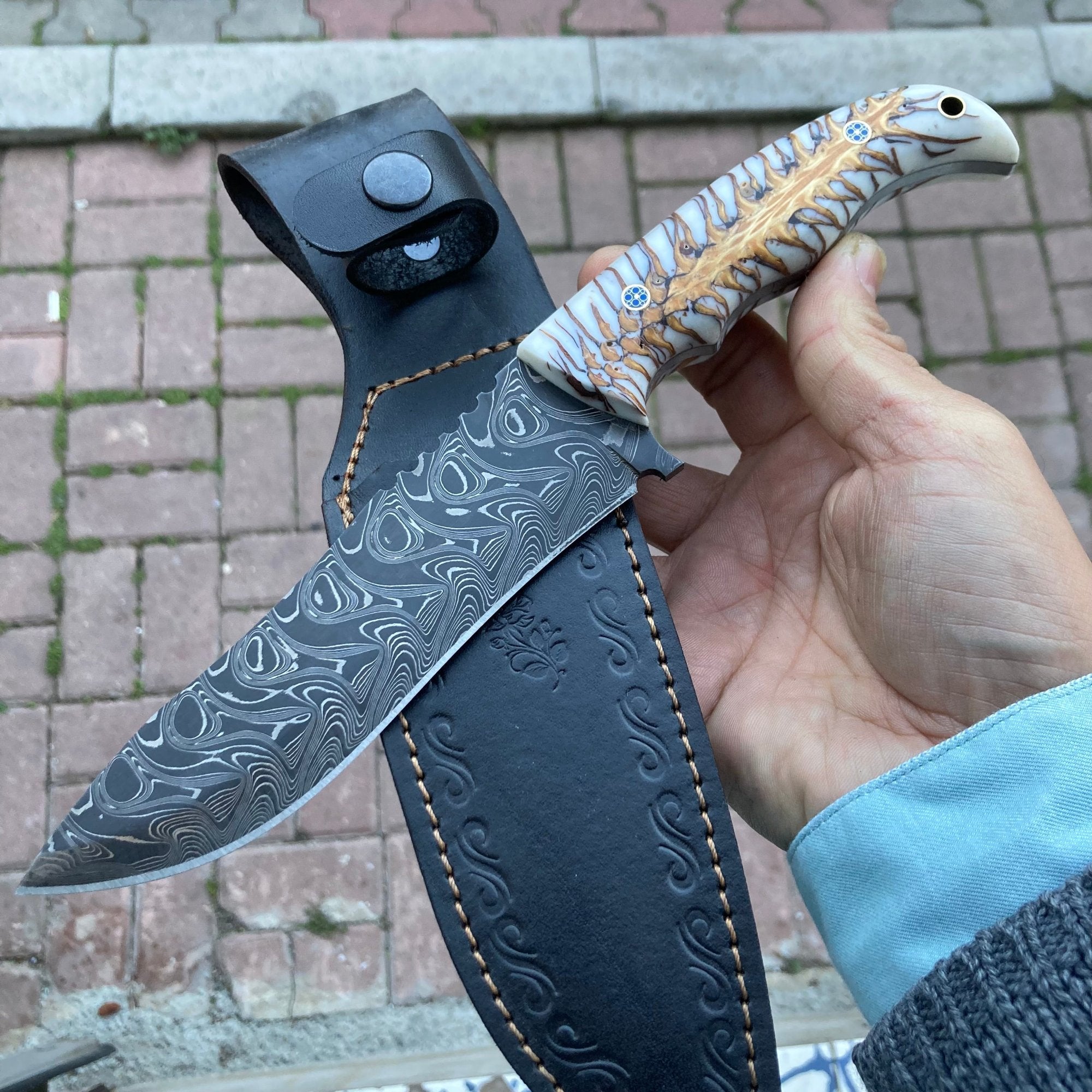 Best Damascus Knife