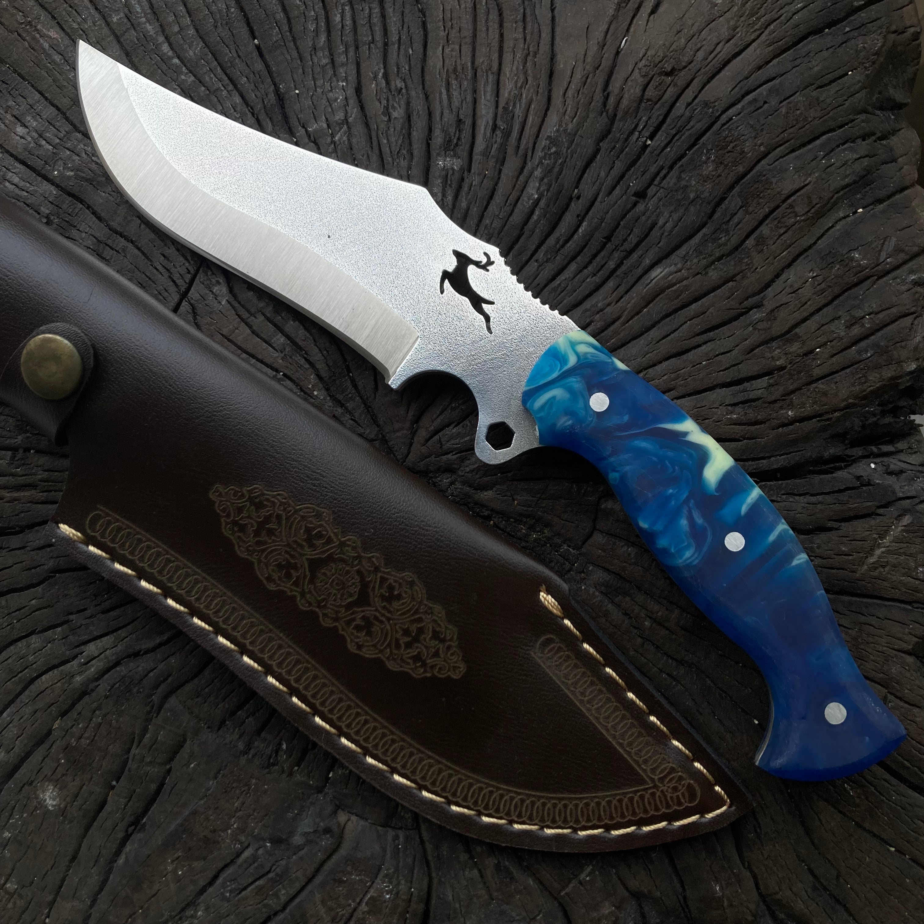 Curved Knife