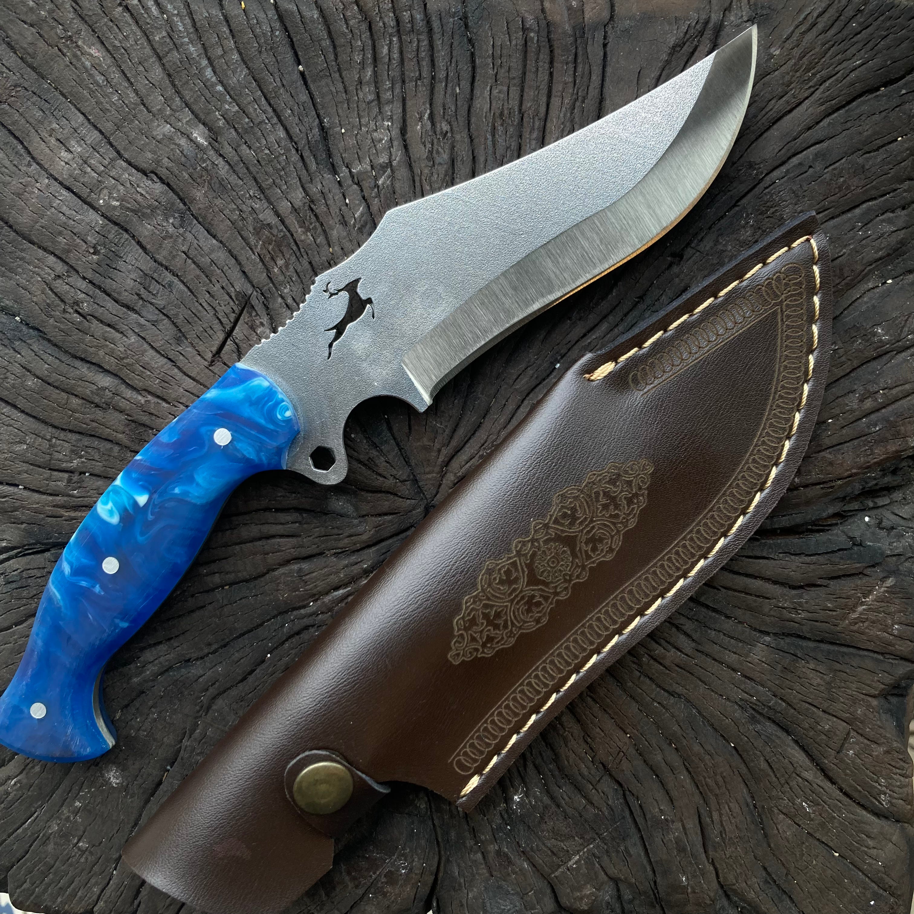 Curved Knife