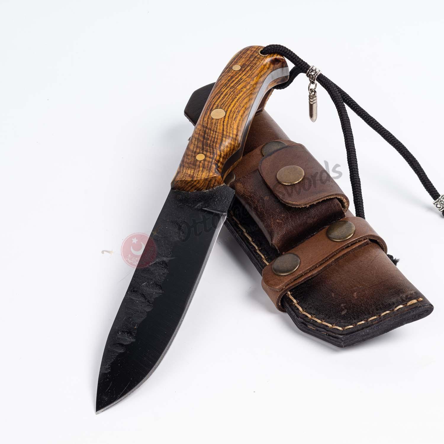 Hand Forged Black Blade Survival Knife Wooden Handle (4)