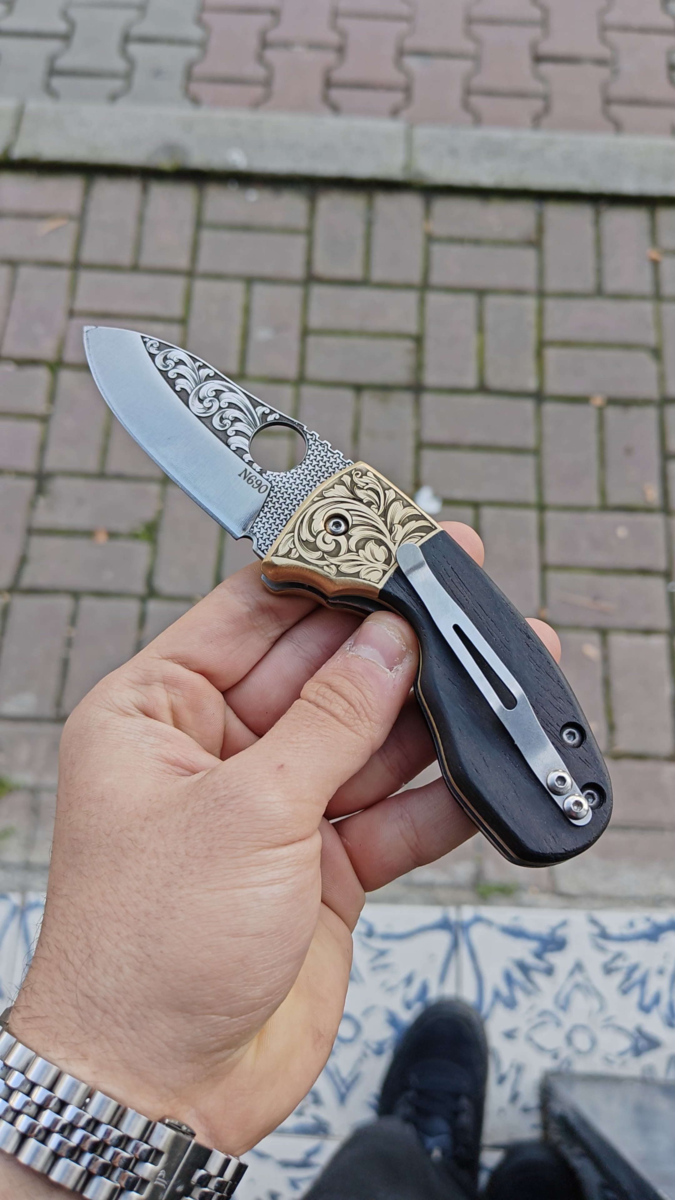 N690 Folding Pocket Knife with Black Wood Handle & Engraved Blade