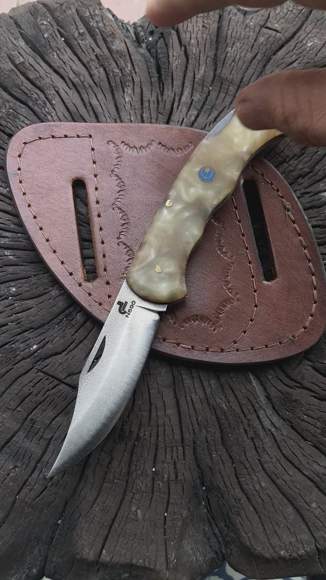 8 İnches Folding Knife Gray Handle N690 Steel