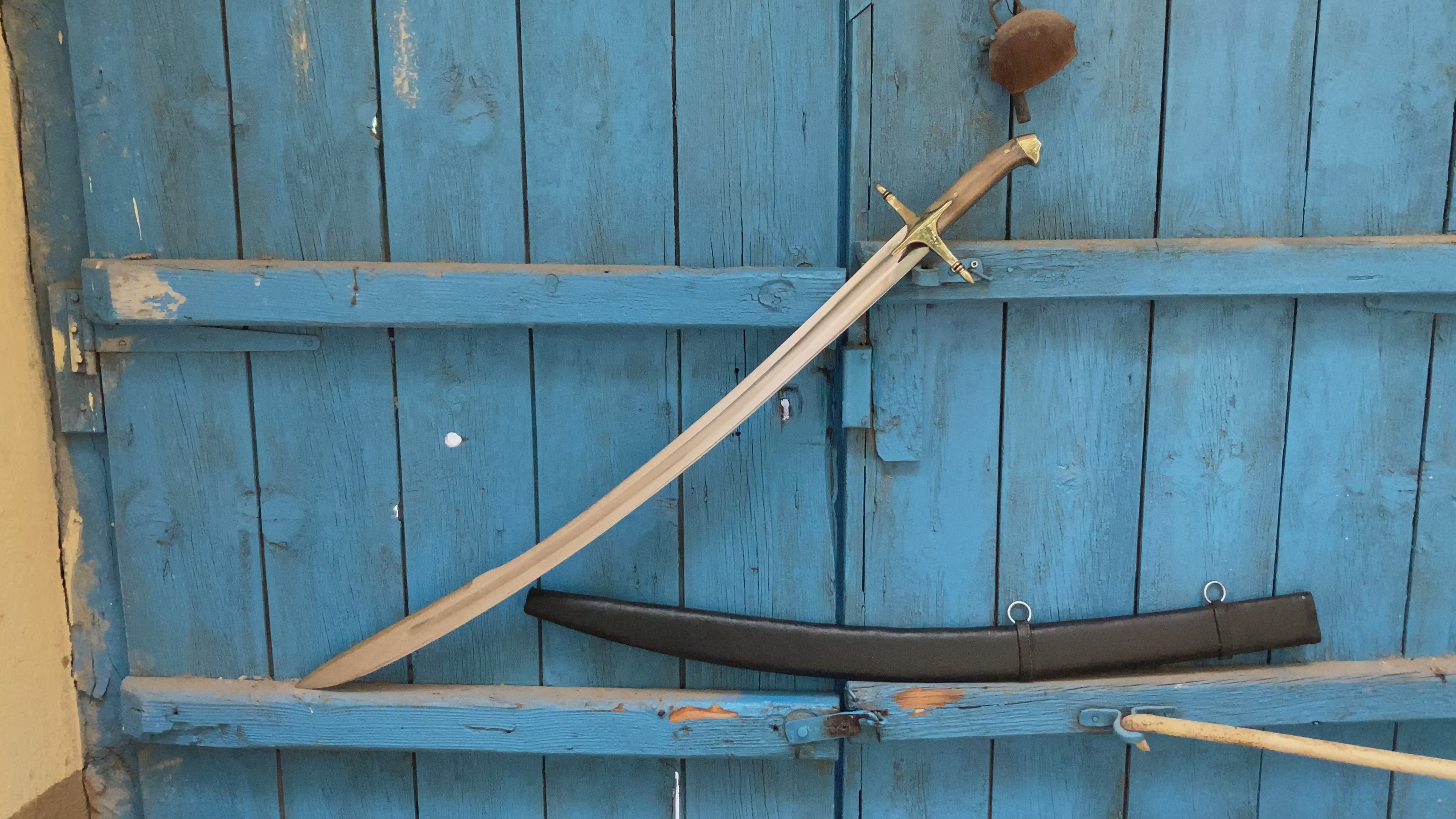 16-17. Century Ottoman Curved Fuller Horn Handle Sword