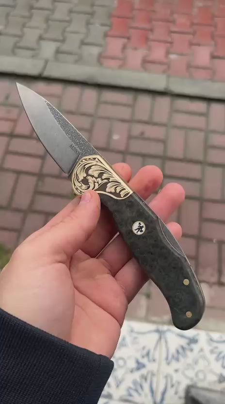 M390 Folding Knife with Olive Burl Wood Handle